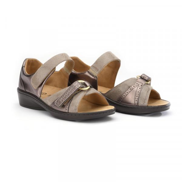 SOIN DES PIEDS DEFORMES CUIR CHAUSSURES OUVERTES